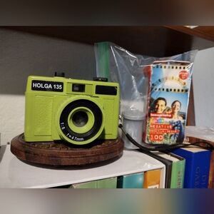Holga 135BC 35mm Film Camera w/ film